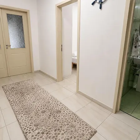 Seaside In Qerret Appartement